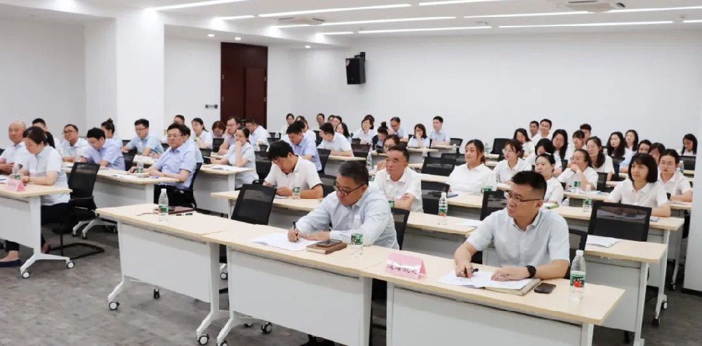 江蘇遠洋所屬通海公司、新世紀公司舉辦“讓溝通更具執(zhí)行力”培訓(xùn)班