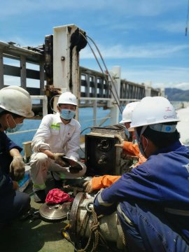 遠(yuǎn)洋船舶守護(hù)人 藍(lán)色沃土譜華章——記省國資委優(yōu)秀共產(chǎn)黨員、輪機(jī)長尹圣國