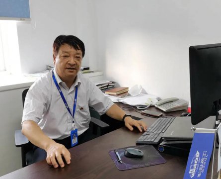 【先鋒風(fēng)采】心系船舶安全 恪盡職守護(hù)航 ——記省港口集團(tuán)優(yōu)秀共產(chǎn)黨員、江蘇遠(yuǎn)洋安全總監(jiān)駱成華